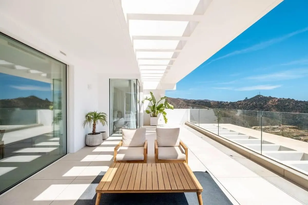 Luxury Penthouse Rooftop Pool Jacuzzi Ocean Views Palo Alto Marbella Охен Апартаменты