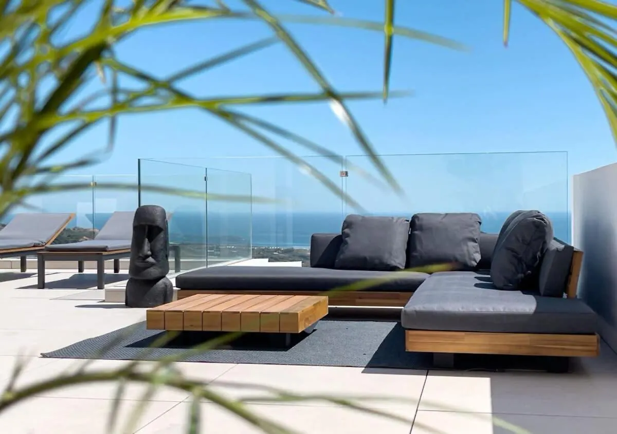 Апартаменты Luxury Penthouse Rooftop Pool Jacuzzi Ocean Views Palo Alto Marbella Охен Испания