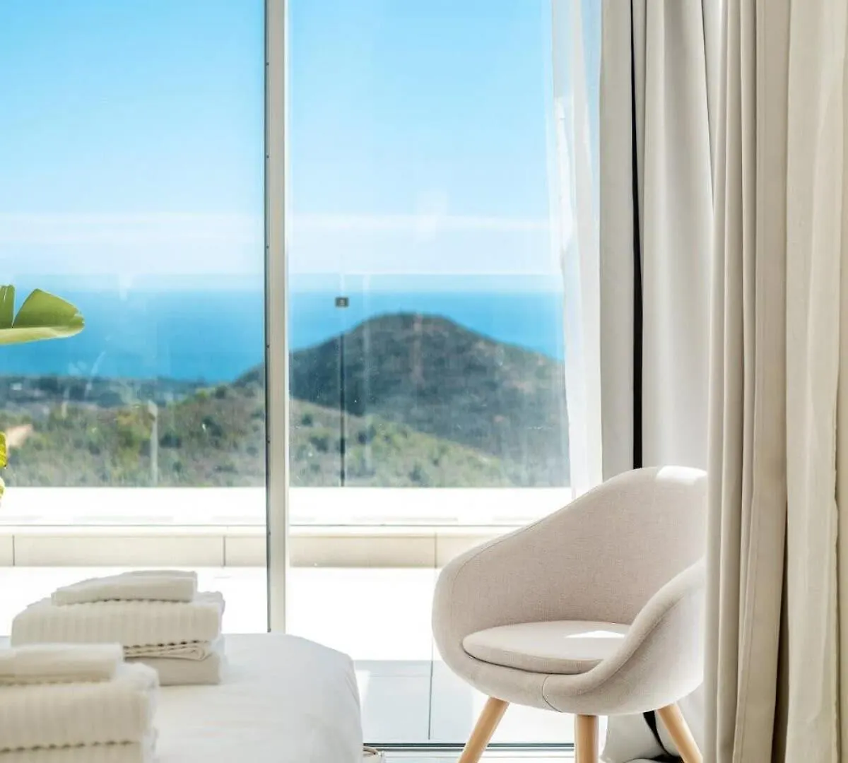 Luxury Penthouse Rooftop Pool Jacuzzi Ocean Views Palo Alto Marbella Ojen 0*,  Spain